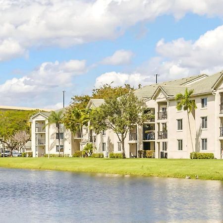 Stunning Centrally Located Apartments At New River Cove In South Florida Форт-Лодердейл Экстерьер фото