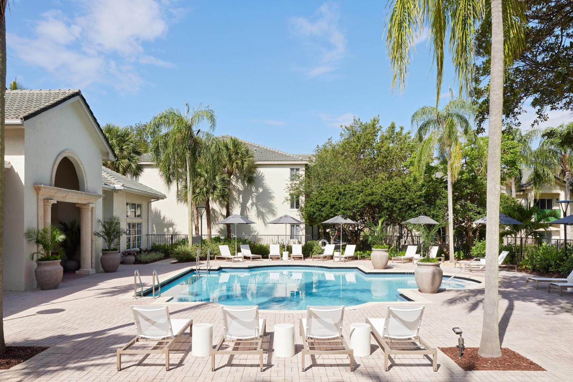 Stunning Centrally Located Apartments At New River Cove In South Florida Форт-Лодердейл Экстерьер фото